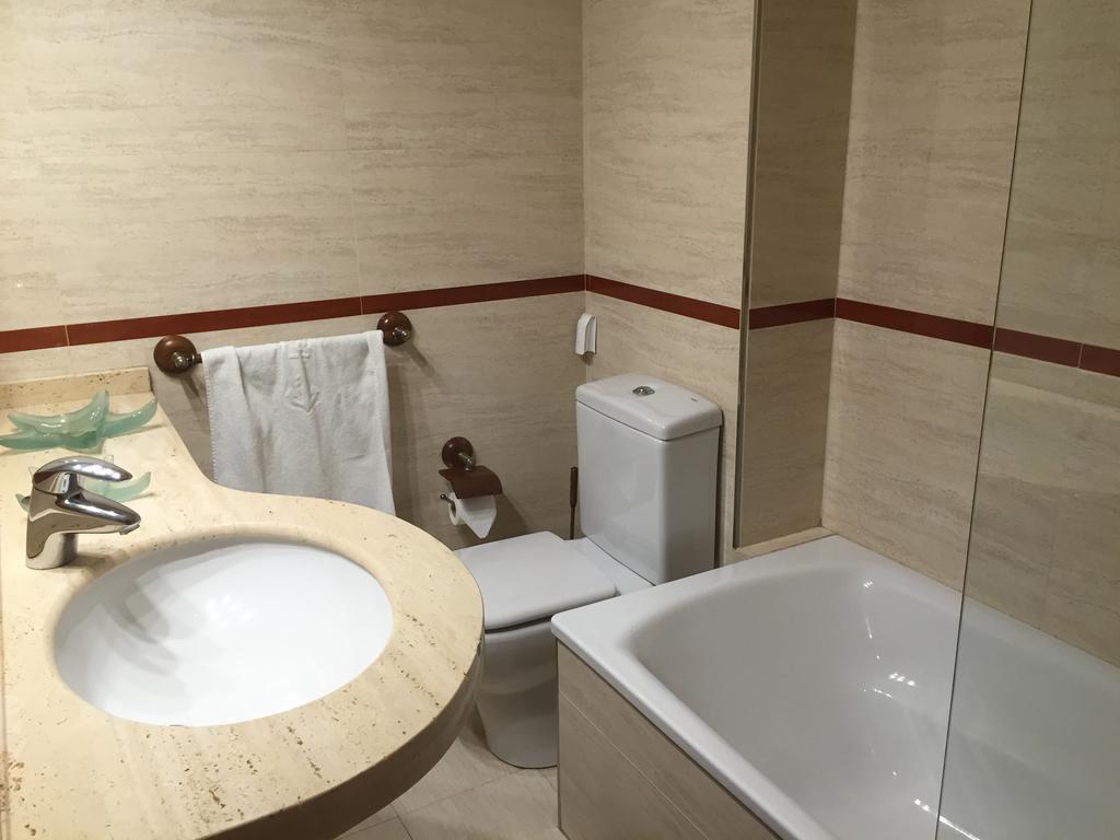 Apartamento Playa Poniente Gijón Esterno foto